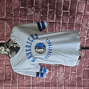 NBA Dallas Mavericks Juniors Jersey size Med